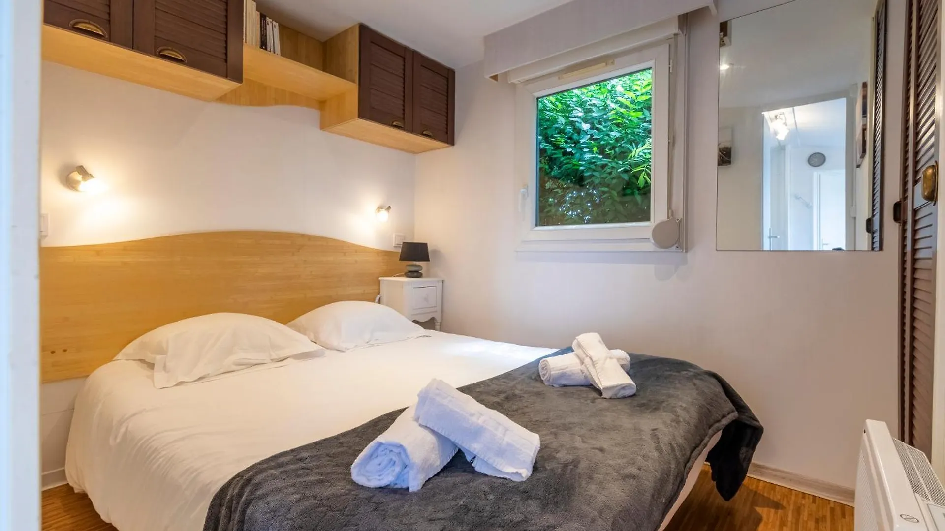 Beau Mobile Home Avec Terrasse Carnac